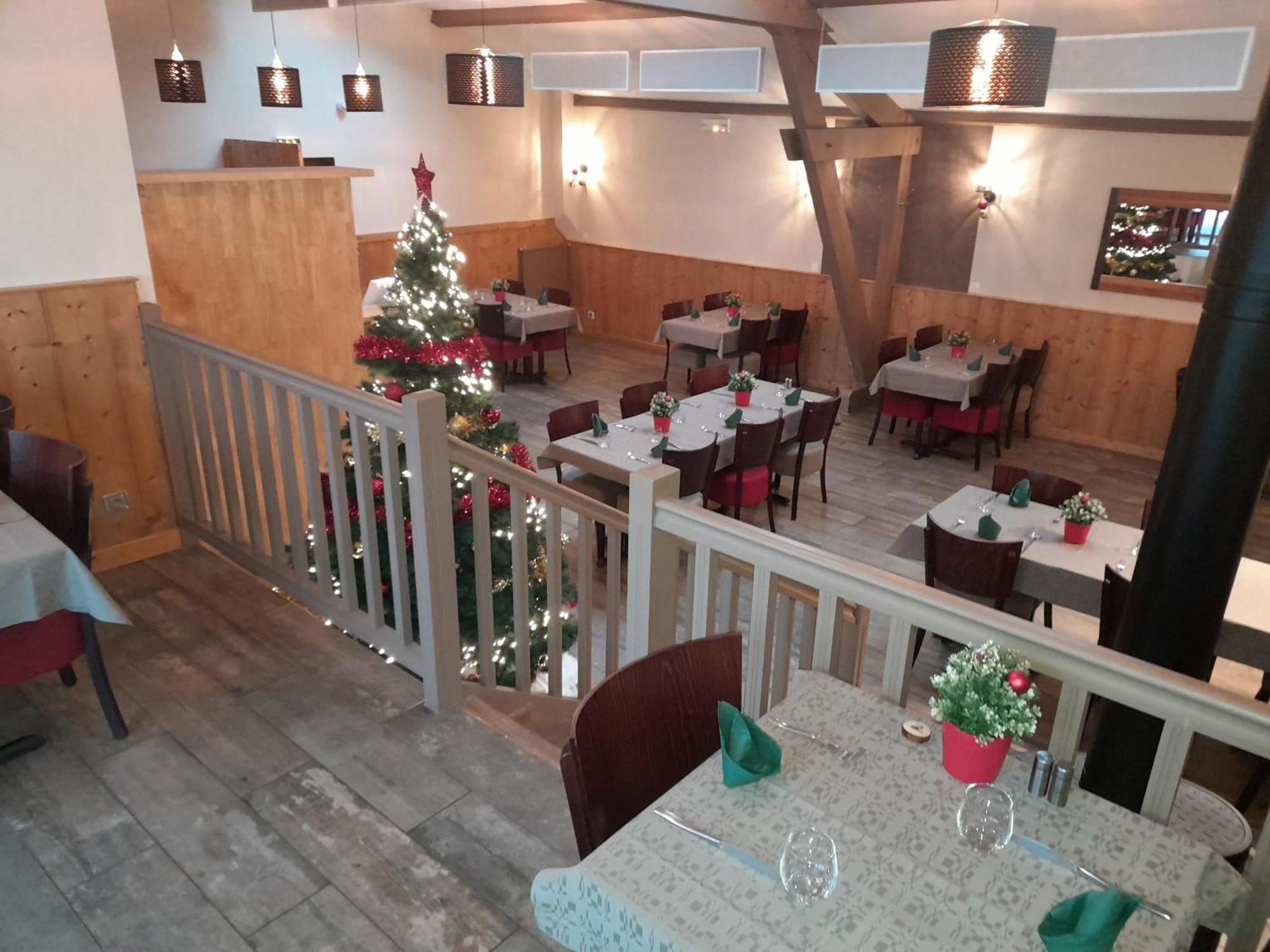 Les Pierres Roses Bed and Breakfast Coise Buitenkant foto