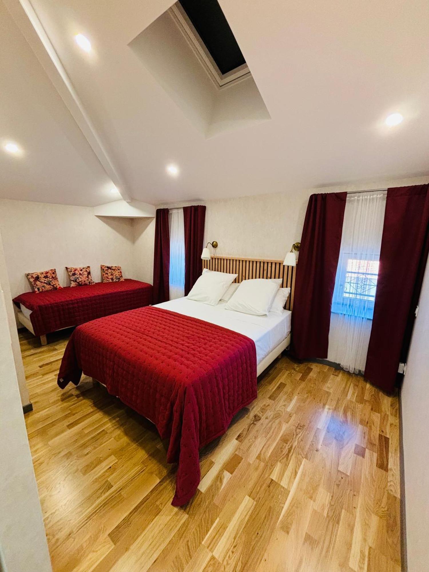 Les Pierres Roses Bed and Breakfast Coise Buitenkant foto